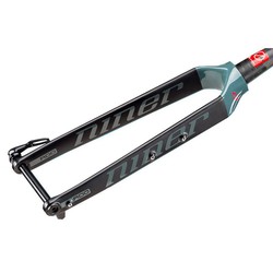 Fourche niner gravel rdo avec axe traversant et montage en rack