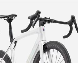 Vélo de route Trek Madone SL6 AXS G8