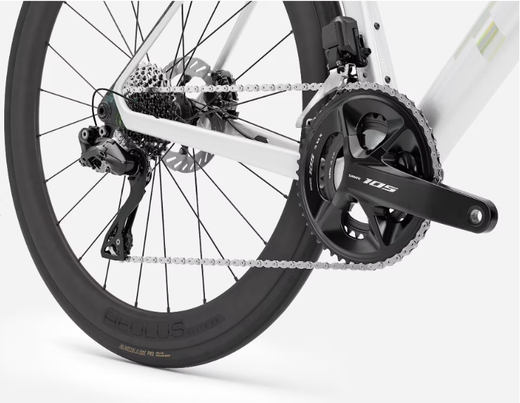 Vélo de route Trek Madone SL6 G8