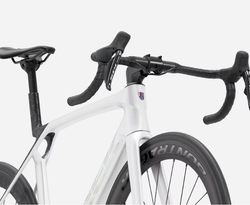 Vélo de route Trek Madone SL6 G8