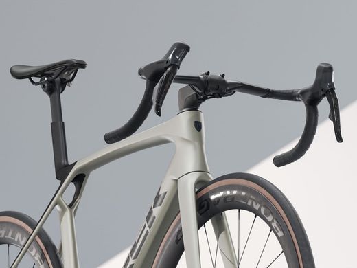 Vélo de route Trek Madone SL7 Gen 8