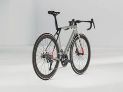 Bicicleta carretera Trek Madone SL7 Gen 8