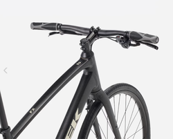 Vélo hybride Trek FX2 G4