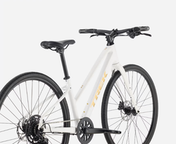 Vélo hybride Trek FX2 G4