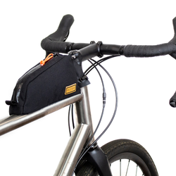 Sacoche de cadre bikepacking Bolt-on Top - 0,8 litre, noir