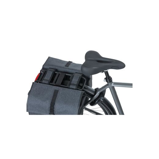 Bolsa doble impermeable BASIL "Urban Dry", 50L, mezcla de carbón vegetal