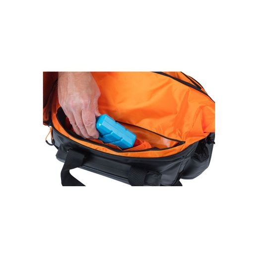 Bolsa trasera impermeable BASIL "Miles Tarpaulin" XL Pro, 9-36L, negro naranja