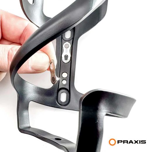 BOTTLE CAGE MAGNETIC MOUNT CARBON