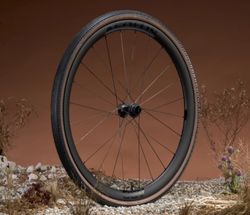 Pneu Gravel Bontrager Girona RSL GR TLR