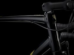 Bicicleta carretera Trek Domane AL 2, negro