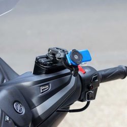 Quad Lock Motorcycle Brake Reservoir Mount - V2