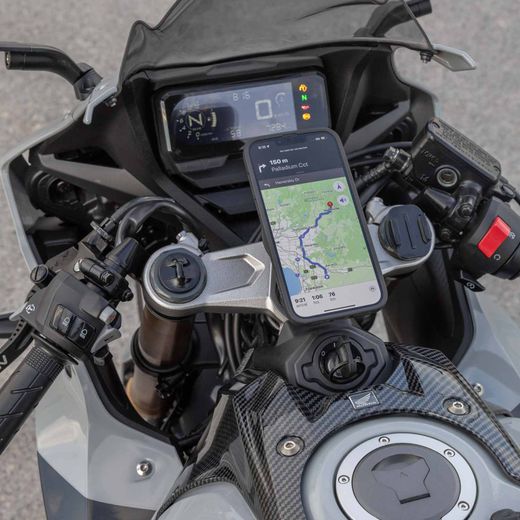 Quad Lock Weatherproof Wireless Charging Head V3