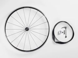 Ruota posteriore bontrager paradigm a 11 velocità 700 c tlr nero / grigio
