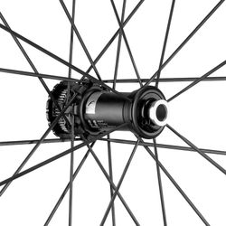 SHARQ 42 2WF C25 AFS FRONT HH12 - REAR HH12/142 HG11 - USB + VALVE 2WF