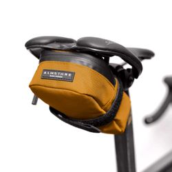 SIGNATURE BAR SADDLE - CALIFORNIA GOLD