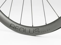 Bontrager Aeolus Pro 37 TLR Disc Wheels