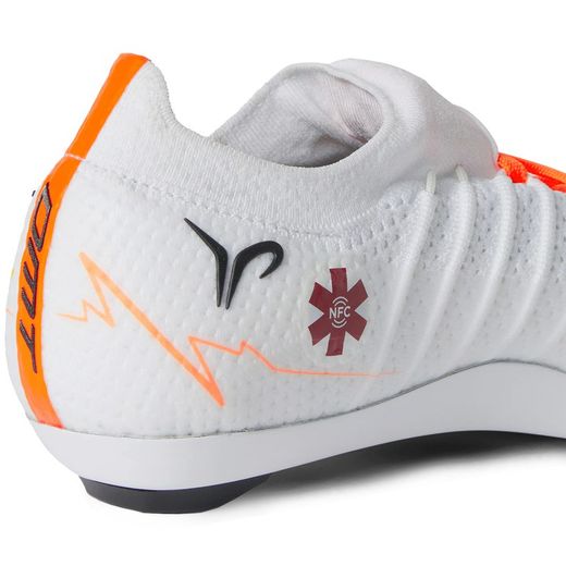Zapatillas DMT KRSL POGI'S Edición Especial 2024