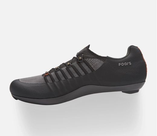 Sneaker de DMT Pogi Édition spéciale 2025