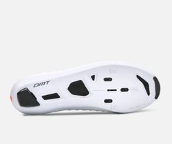 Sneaker de DMT Pogi Édition spéciale 2025